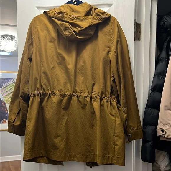 Women's Petite Hooded Rain Jacket: Eddie Bauer Trekker Trench - Picture 3 of 3